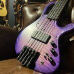 広島県広島市より、saitias guitars Lorentz 5 Ebony Custom -Pison Pink Satin- ヘッドレスベースを買取させて頂きました！