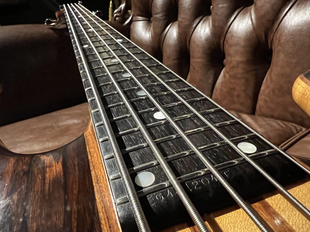 Ken Smith BSR5 Macassar Ebony エレキベース 指板