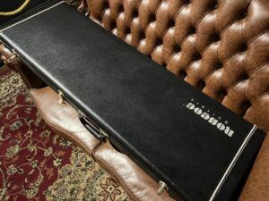 Roscoe Century6 Trans Red 6弦ベース ハードケース