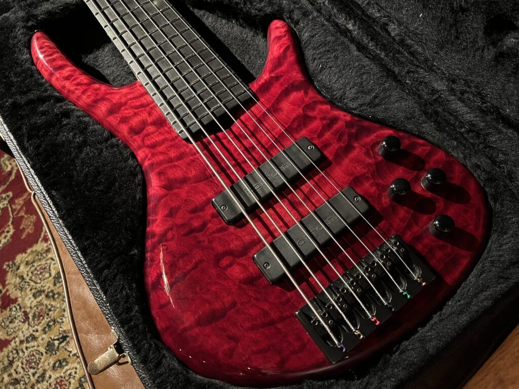 Roscoe Century6 Trans Red 6弦ベース