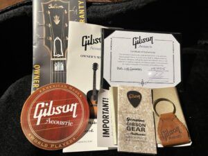 Gibson Custom Shop DONOVAN 1965 J-45 Model アコースティックギター 付属品