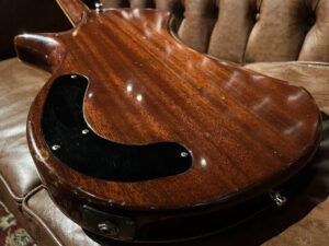 Greco Cougar Natural 1983 エレキギター 裏面