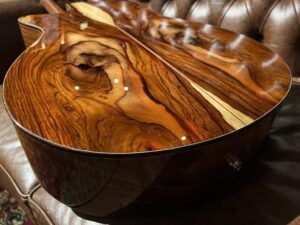 Furch Rainbow Gc-LC エレアコギター ボディ裏 杢目