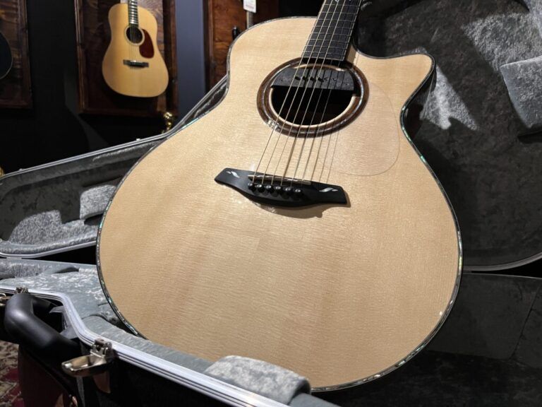 島根県安来市より、Furch Rainbow Gc-LC エレアコギターを買取させて頂きました！