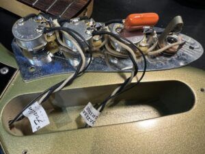 Fullertone Guitars JAY-BEE 60 エレキベース 電装系