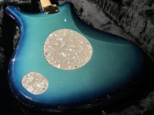 YAMAHA BJ-PRO CSB エレキギター ボディ裏