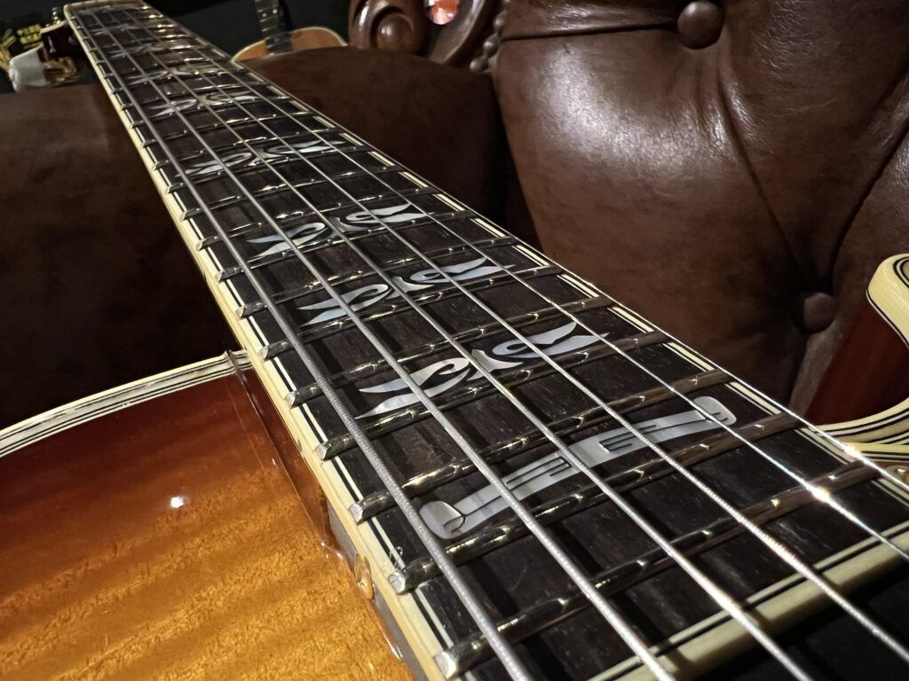 Ibanez GB100 Brown Sunburst フルアコギター 指板