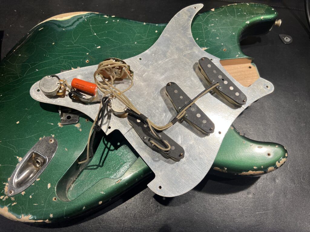 Scoop Creation Works '57-ST Green Metallic Hard Aged エレキギター 配線