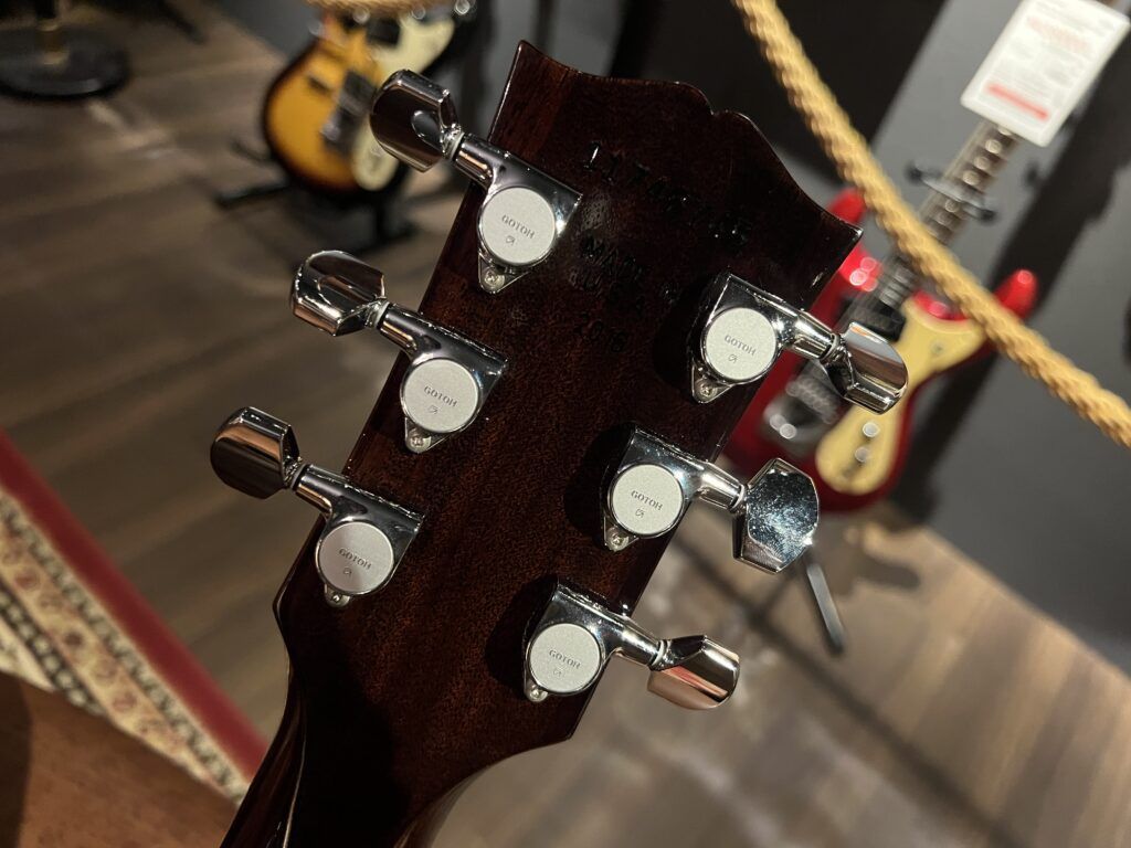 Gibson Memphis 2016 ES-335 Faded Light Burst セミアコギター ヘッド裏