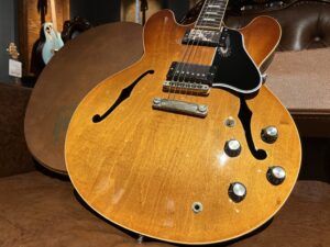 島根県松江市より、Gibson Memphis 2016 ES-335 Faded Light Burst セミアコギターを買取させて頂きました！