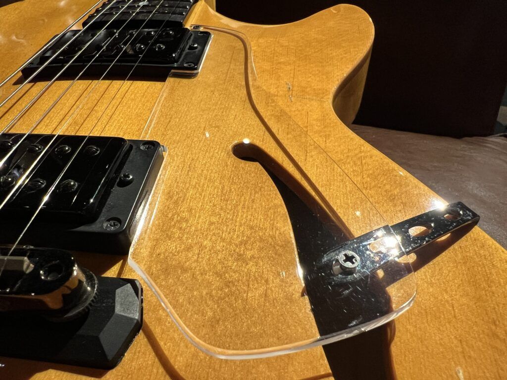 Westville Butter Semi-hollow セミアコギター ピックガード