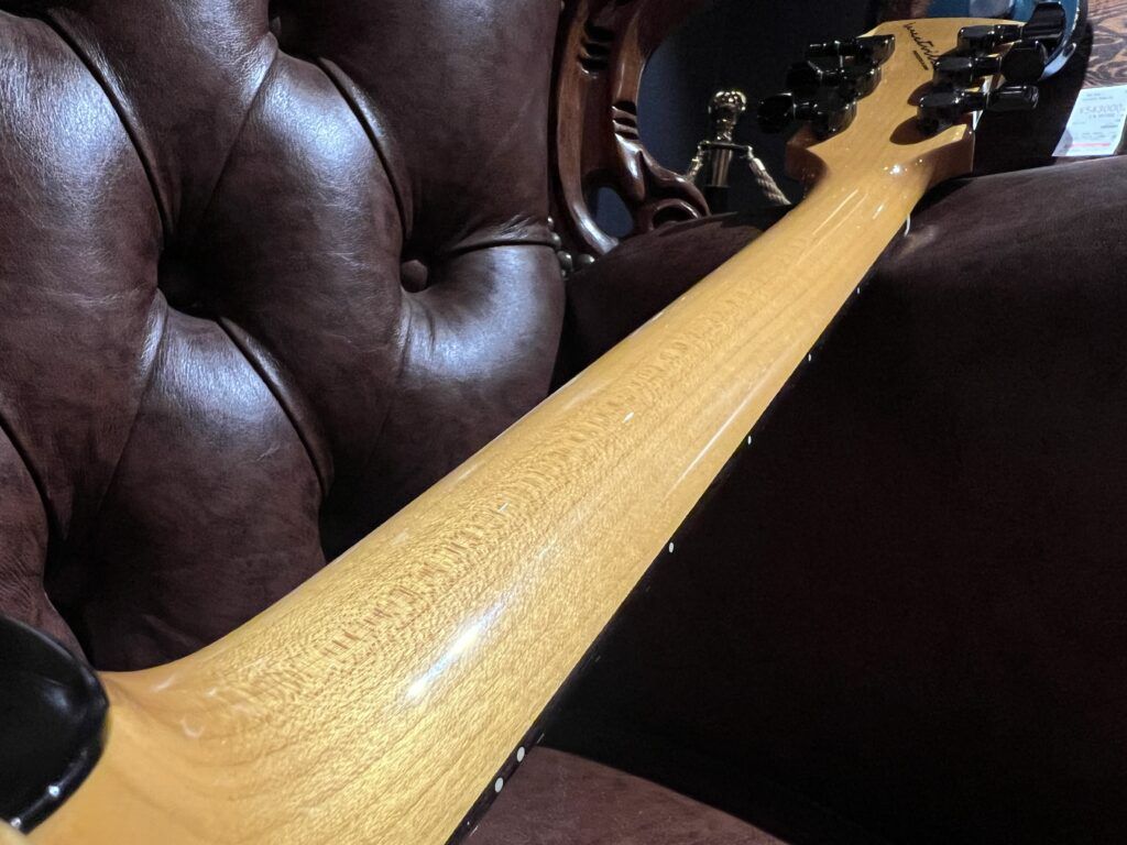 Westville Butter Semi-hollow セミアコギター ネック