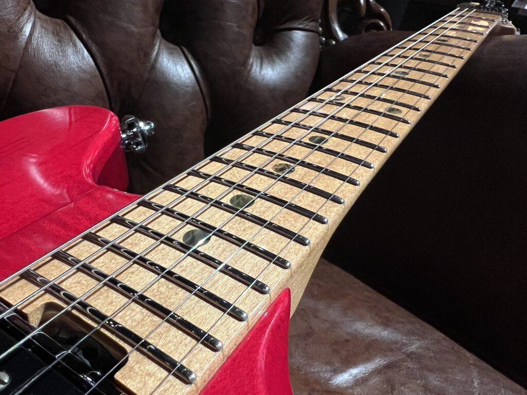 Killer KG-GALAXY Ruby Red 指板