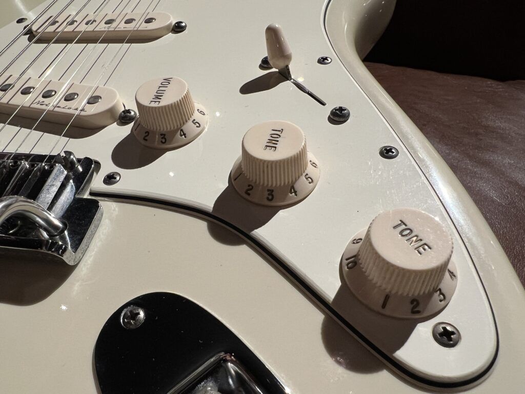 Fender Custom Shop Jeff Beck Stratocaster Olympic White エレキギター コントロール