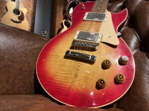 鳥取県米子市より、Heritage H-140 Cherry Sunburst 1988年製 エレキギターを買取させて頂きました！